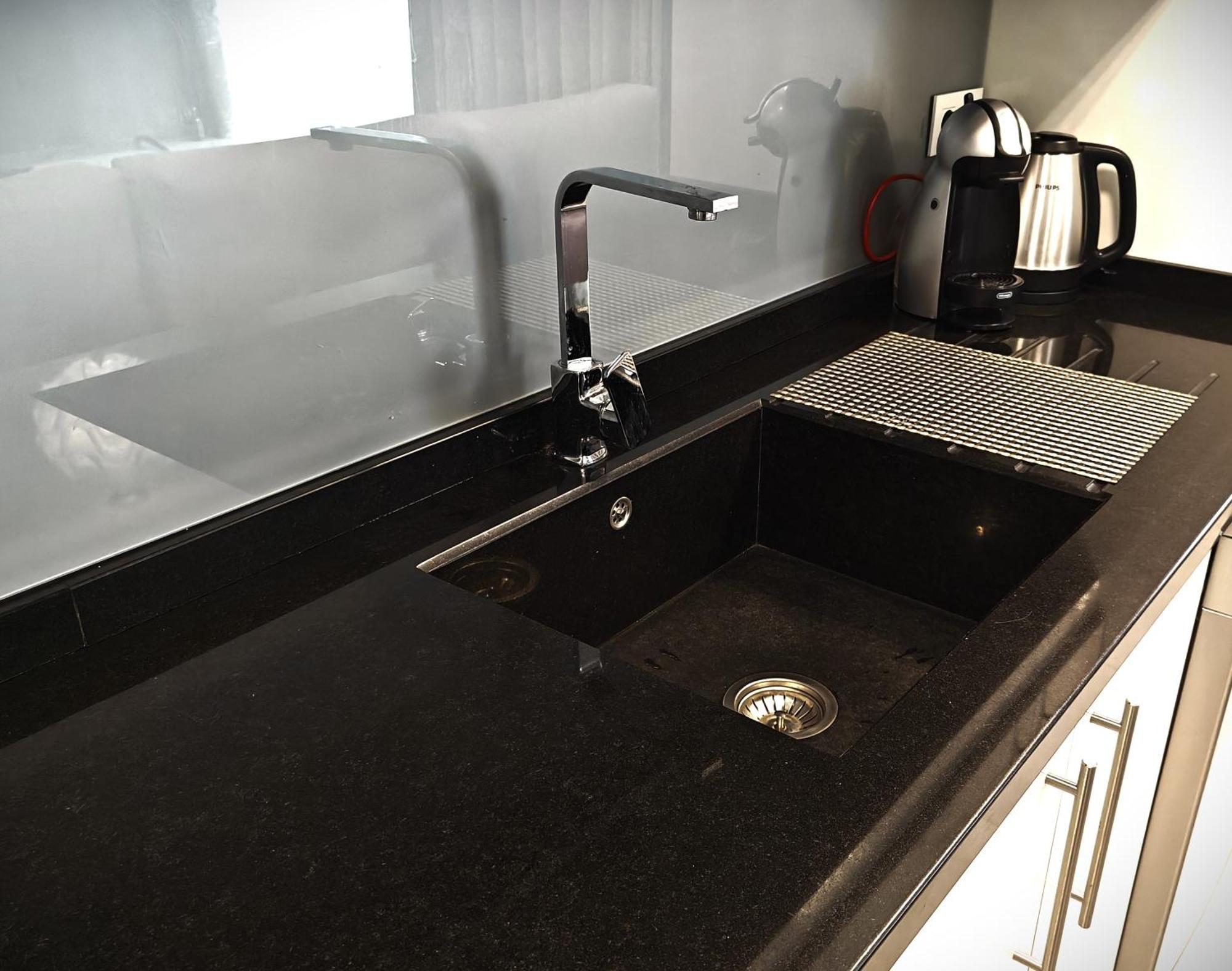 Sun Apartment - 3 Bedrooms, Priv Parking, Pool, Ac, Tv Channels, Fibre Net ลอส กริสเตียนอส ภายนอก รูปภาพ