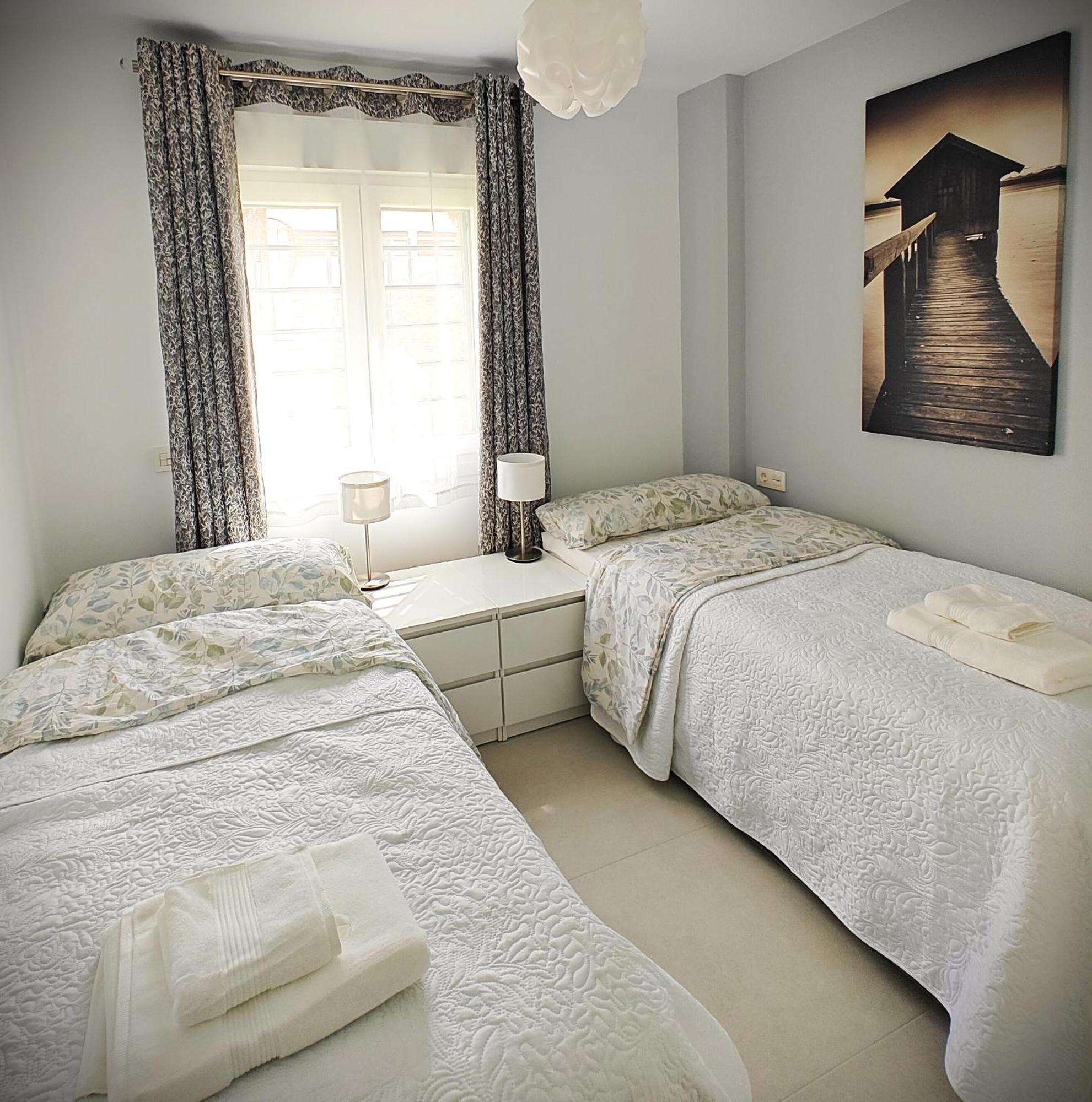 Sun Apartment - 3 Bedrooms, Priv Parking, Pool, Ac, Tv Channels, Fibre Net ลอส กริสเตียนอส ภายนอก รูปภาพ